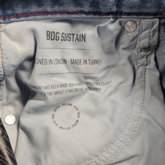 BDG Urban Outfitters Logan Buckle Back Baggy Barrel Denim Jeans Size 27W Light - Picture 9 of 13